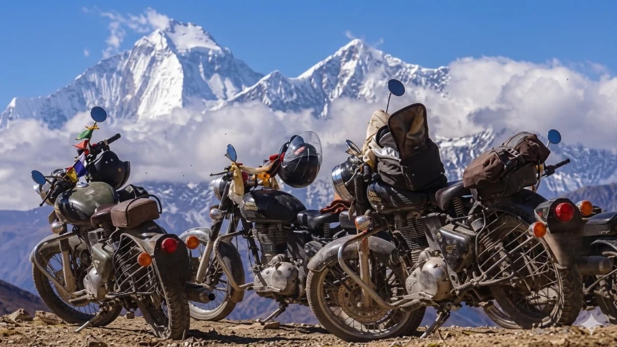 Nepal mountain road with Himalayan views