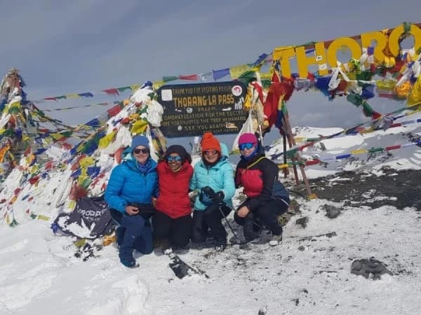 Nepal high pass crossing