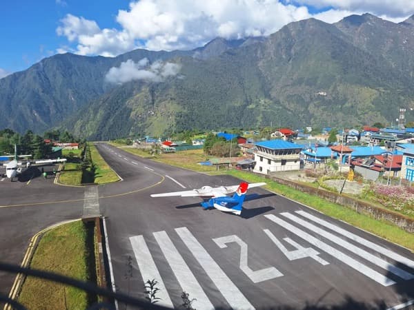 Budget vs luxury lodge trek in Nepal comparison