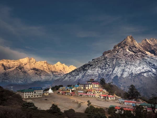 How to stay warm in Nepal teahouses at night