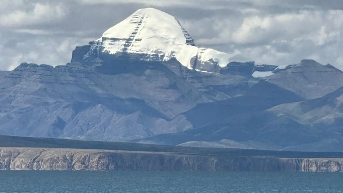 Lake Manasarovar tibet tour