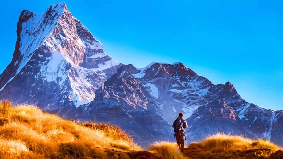 Mardi Himal Trek in Nepal with panoramic views of Machhapuchhre and Annapurna range
