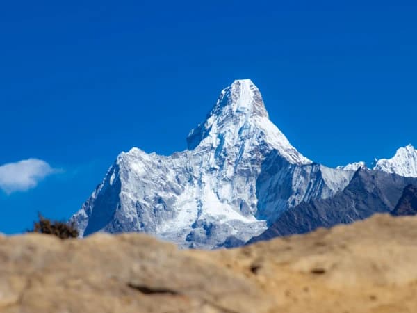 Ama Dablam Base Camp1