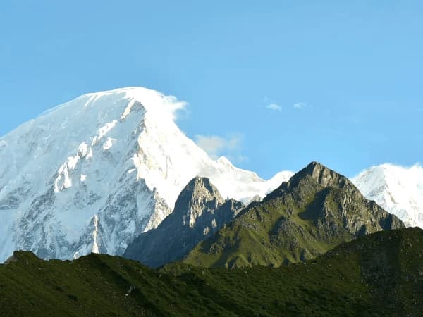 Jannu Peak, first view from the trail