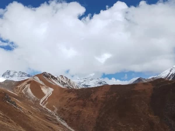 Langtang Valley Trek 01