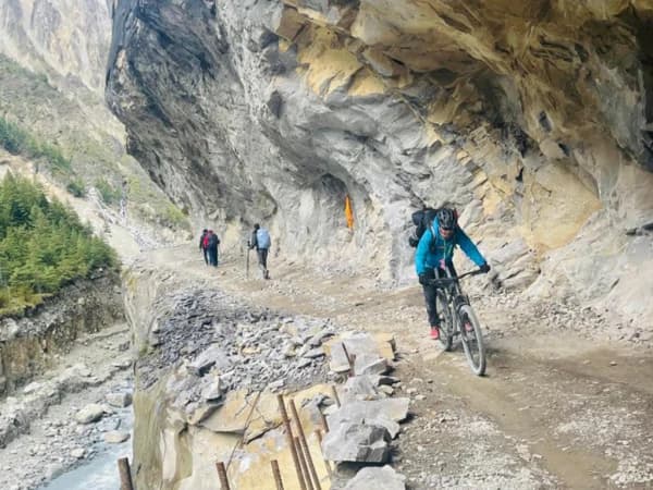 Mustang Cycling