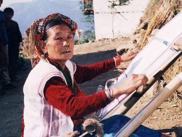Khaling Rai weaver, Solu