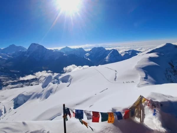 Mera peak 14 days