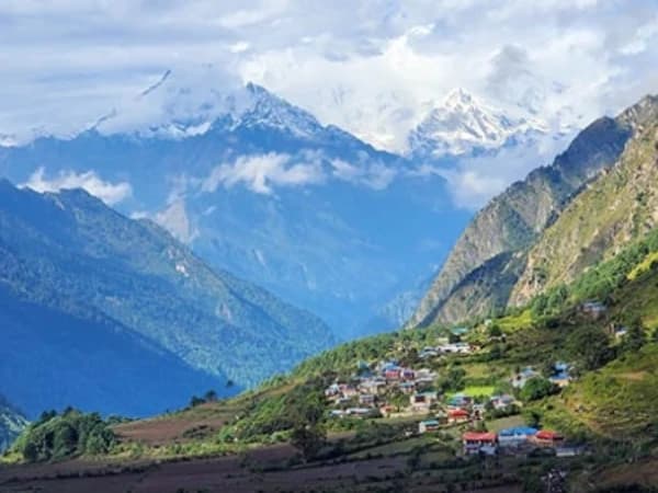 Chhokangparo tsum valley trek