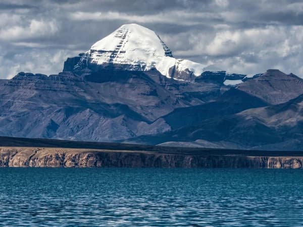Lake Manasarovar tibet tour