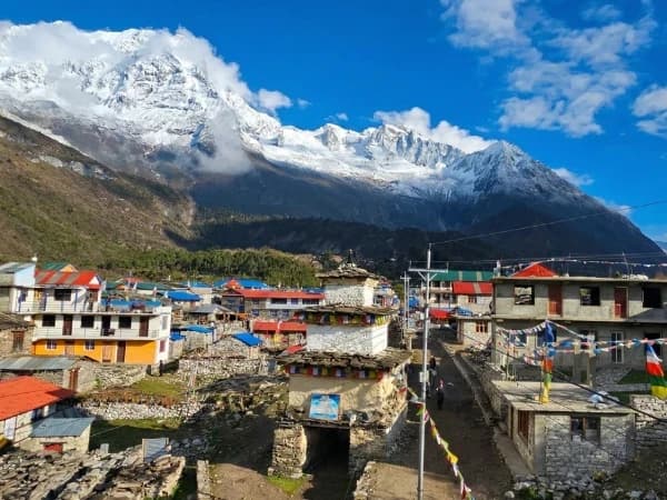 Samagoan manaslu trek
