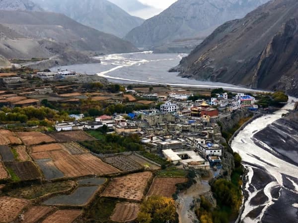 kagbeni village mustang gateway trek