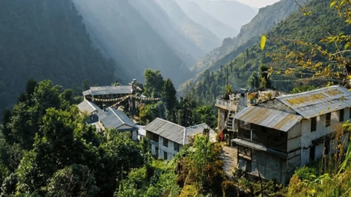 Jhinu Danda Annapurna Sanctuary Trek