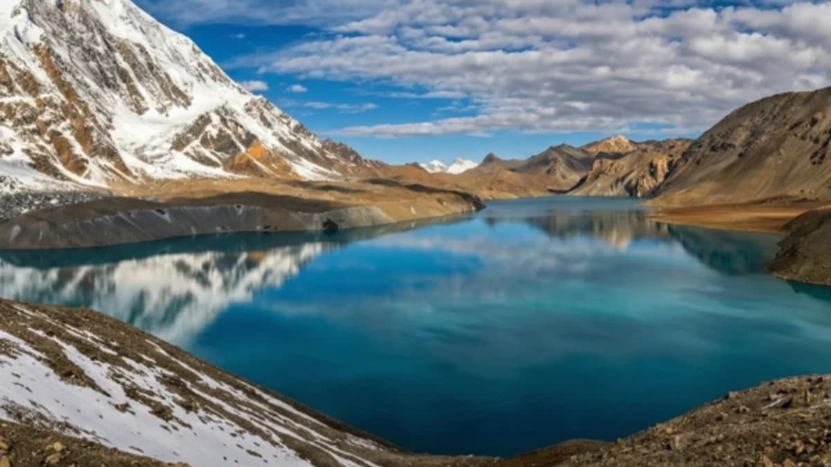Tilicho lake annapurna circuit trek