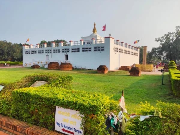 Buddhist circuit tour