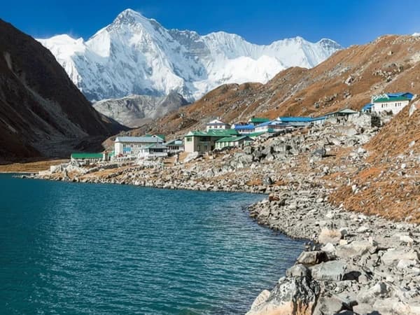 Gokyo Village Lakes Ri Trek Guide