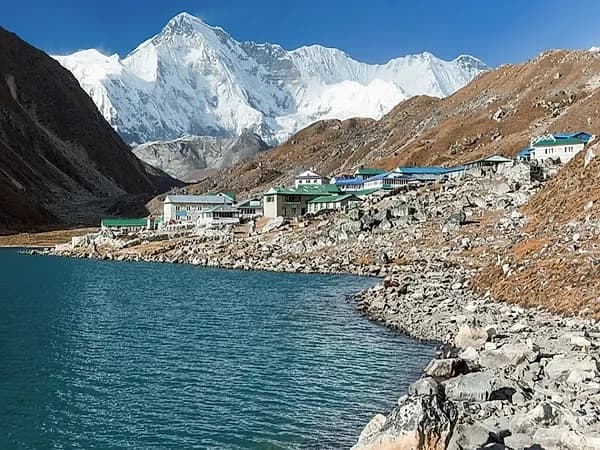 Gokyo Village Lakes Ri Trek Guide