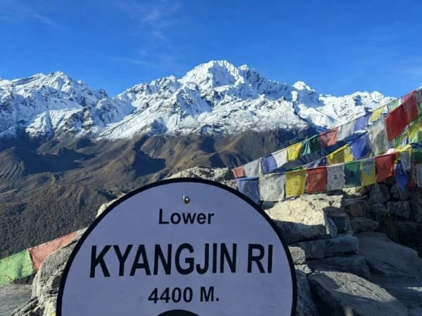 Kyanjin Ri Langtang Valley